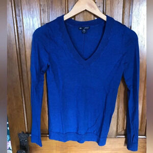 GAP Ultrasoft Wool Vneck Sweater